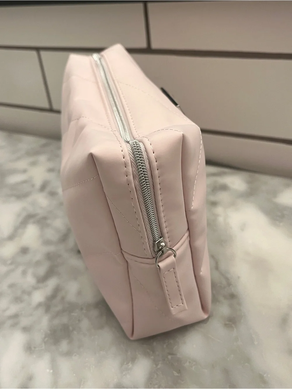 Kylie Cosmetics Matte Lip Kit Duo + Branded Travel Bag - SWEATER WEATHER (704)